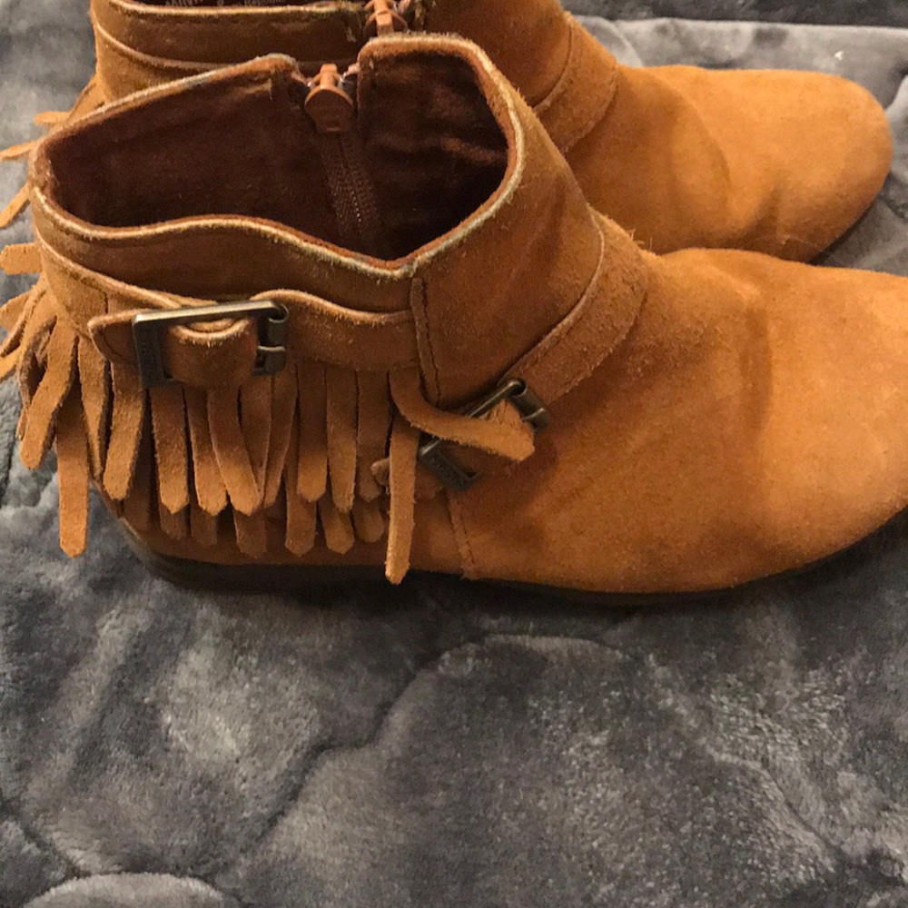 Tan boots
